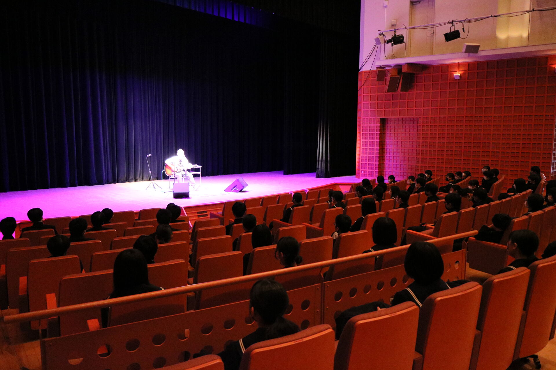 音楽を交えた講演会